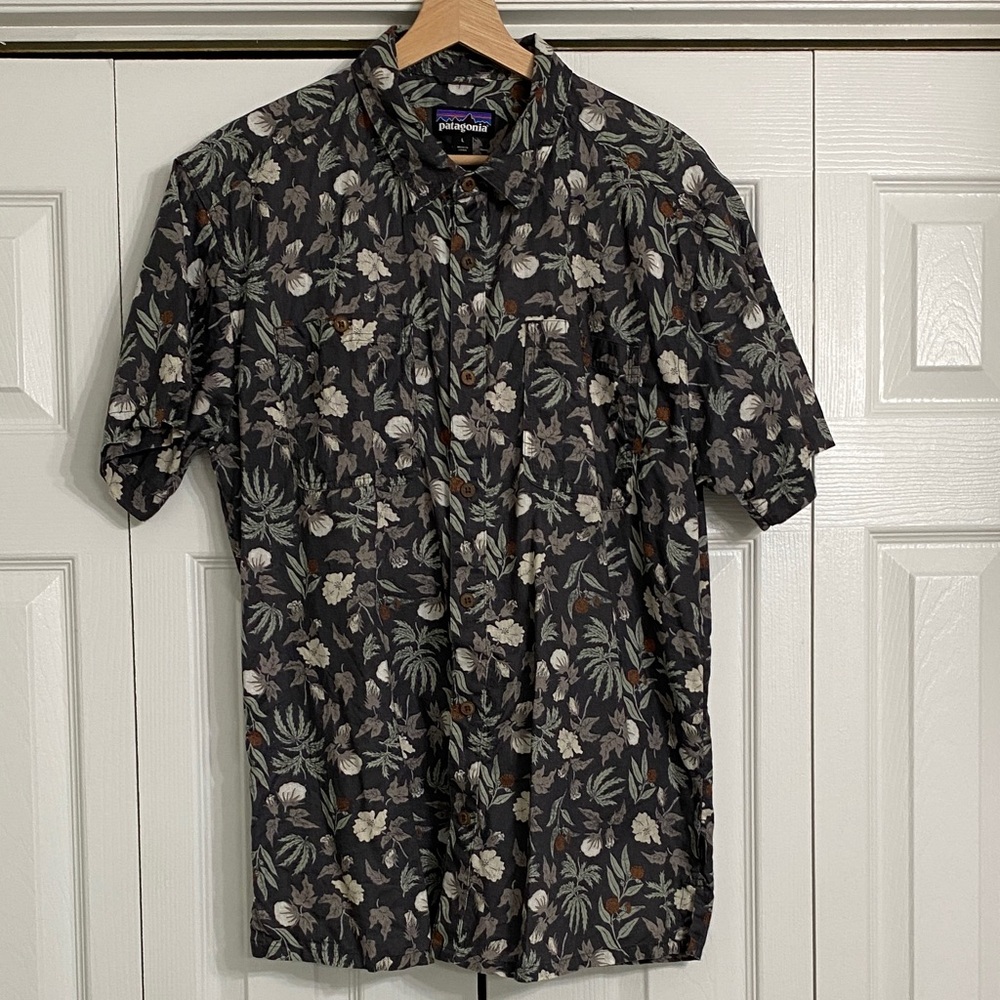 Patagonia Men's Black Floral Button Down Shirt